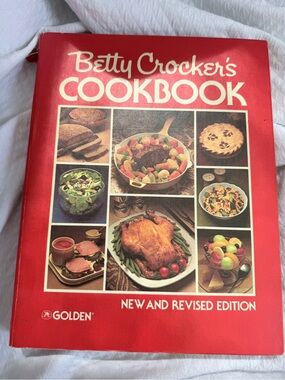 Vintage Betty Crocker’s Cookbook 1980 Ringbound